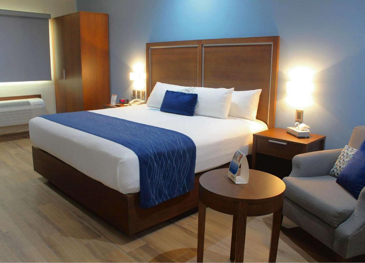Hotel Comfort Inn Monterrey Norte San Nicolás de los Garzas Exterior foto